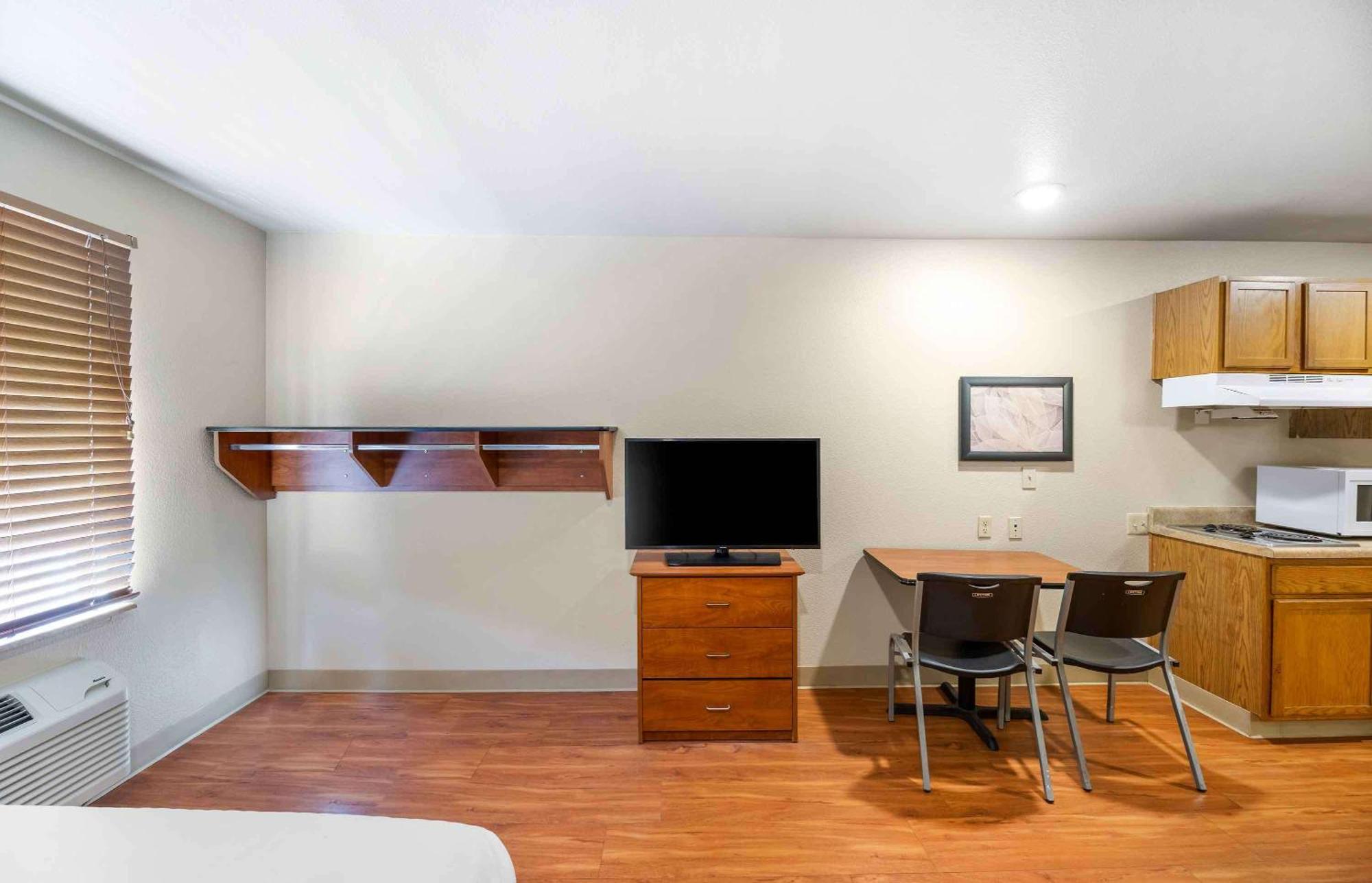 Extended Stay America Select Suites - Lubbock - South Eksteriør billede