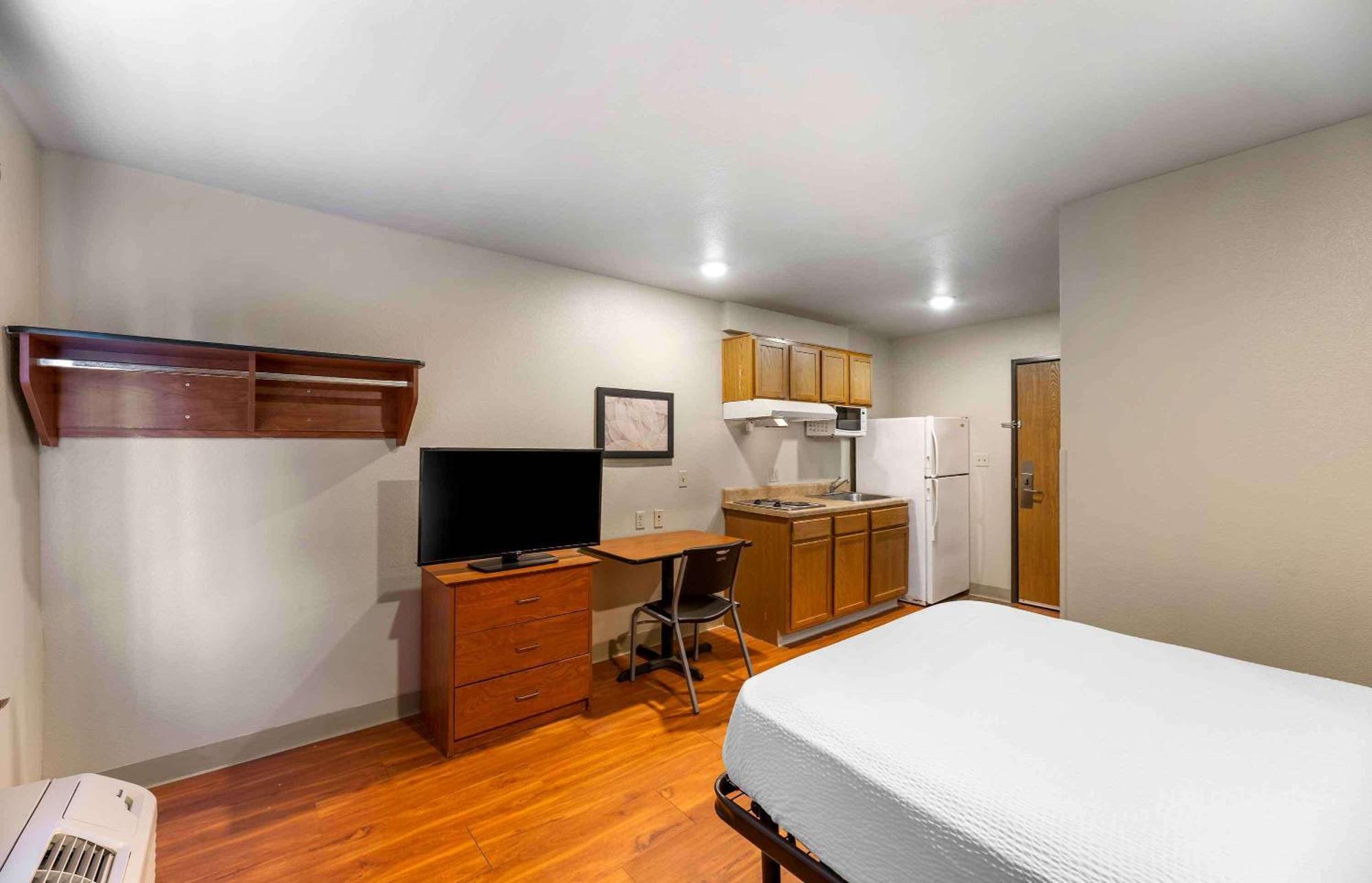 Extended Stay America Select Suites - Lubbock - South Eksteriør billede