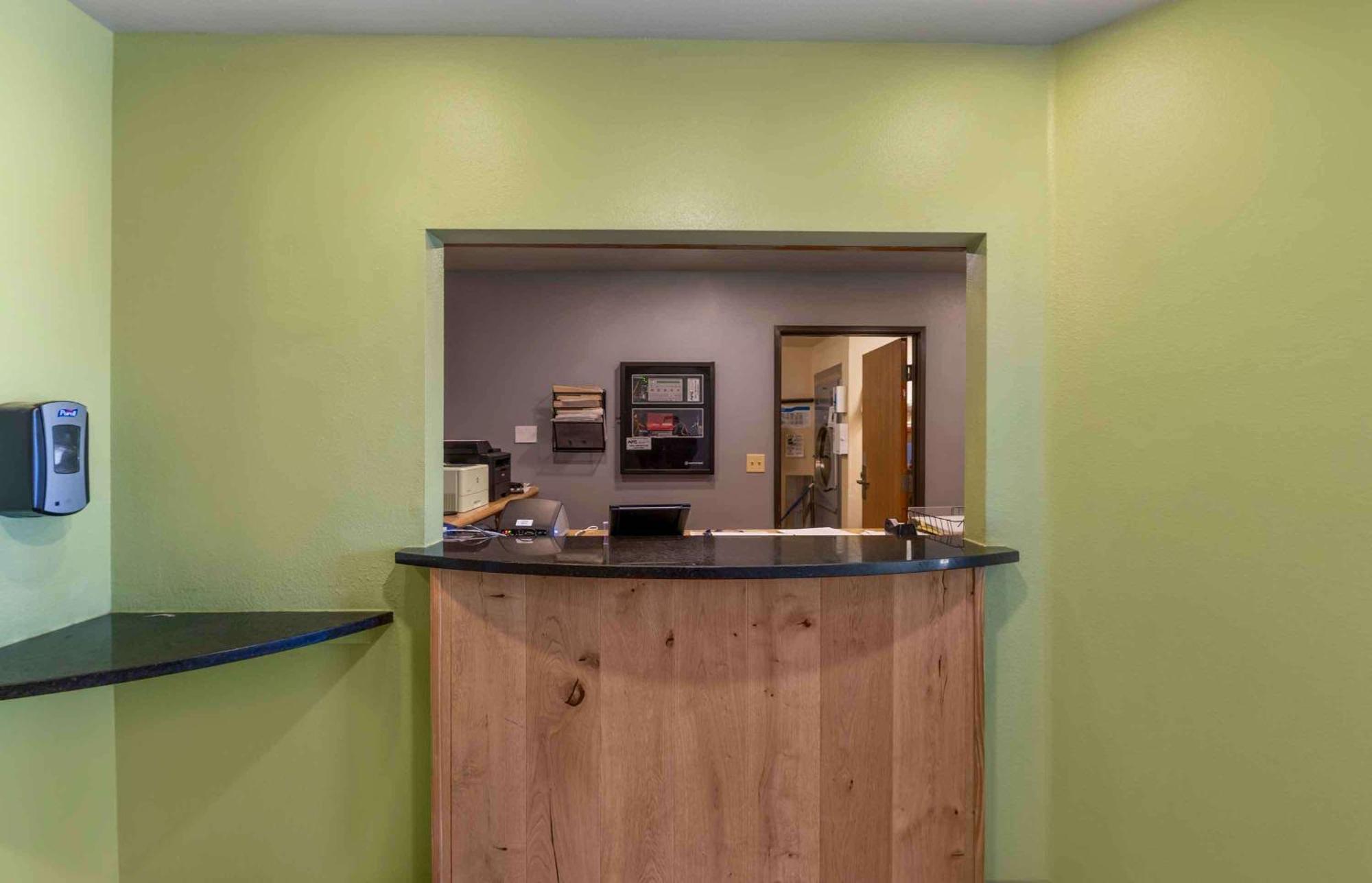 Extended Stay America Select Suites - Lubbock - South Eksteriør billede
