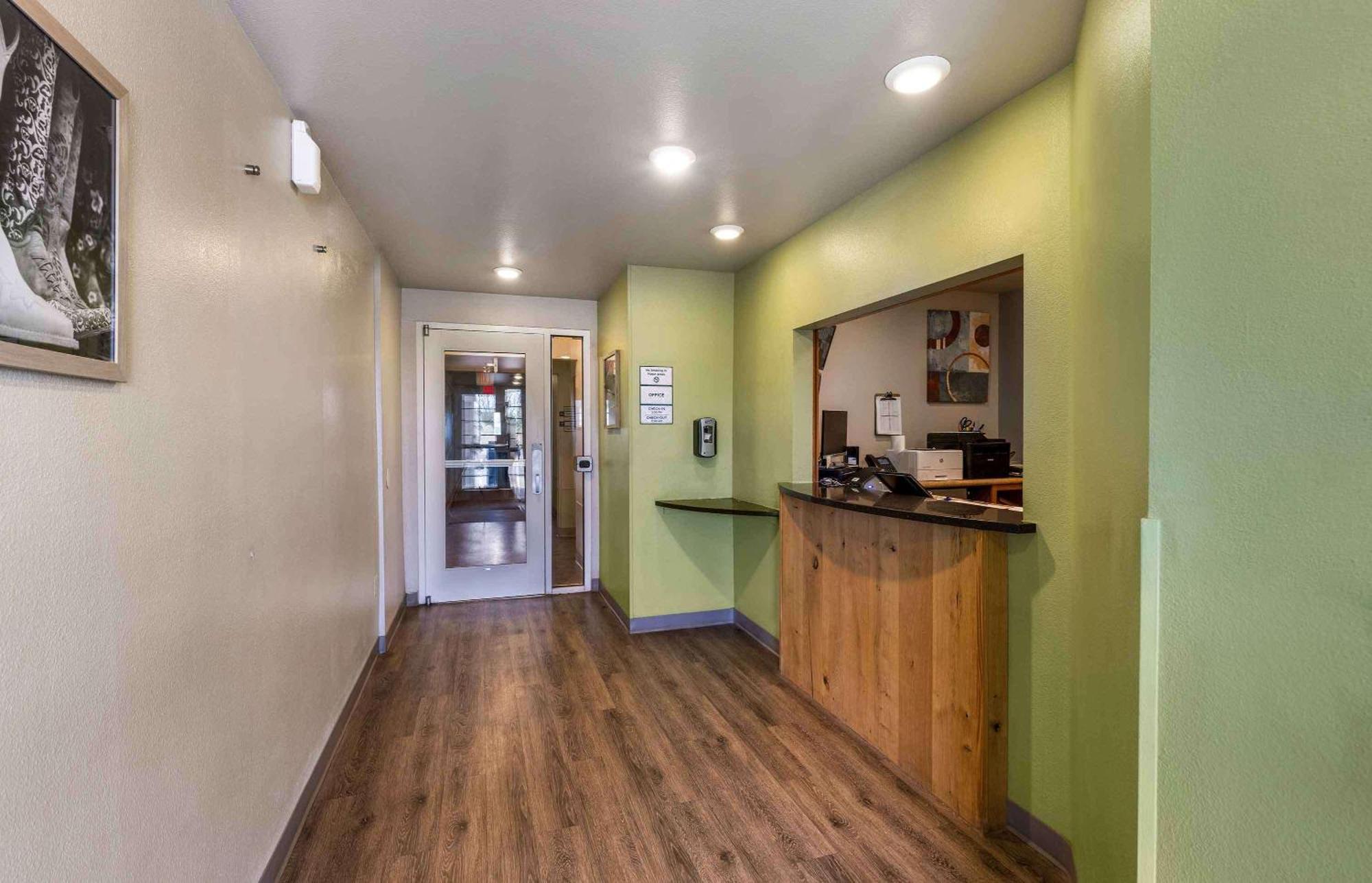 Extended Stay America Select Suites - Lubbock - South Eksteriør billede